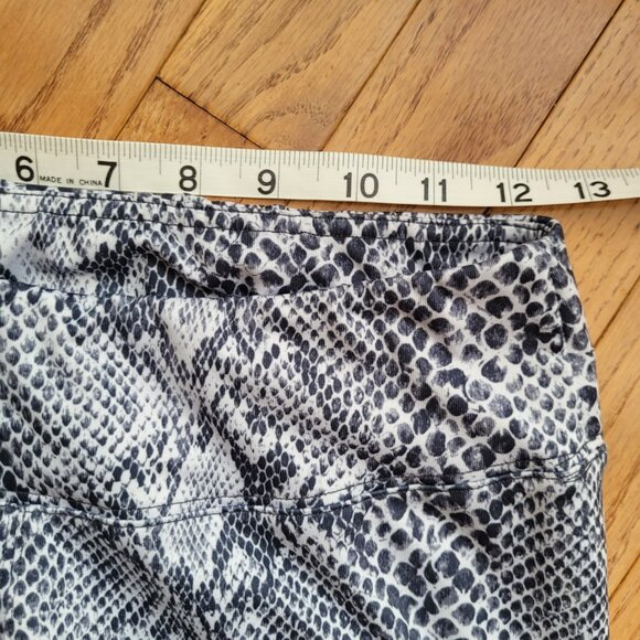 Public Myth Capri Jegging Snake Print Workout Pant M - Picture 7 of 9